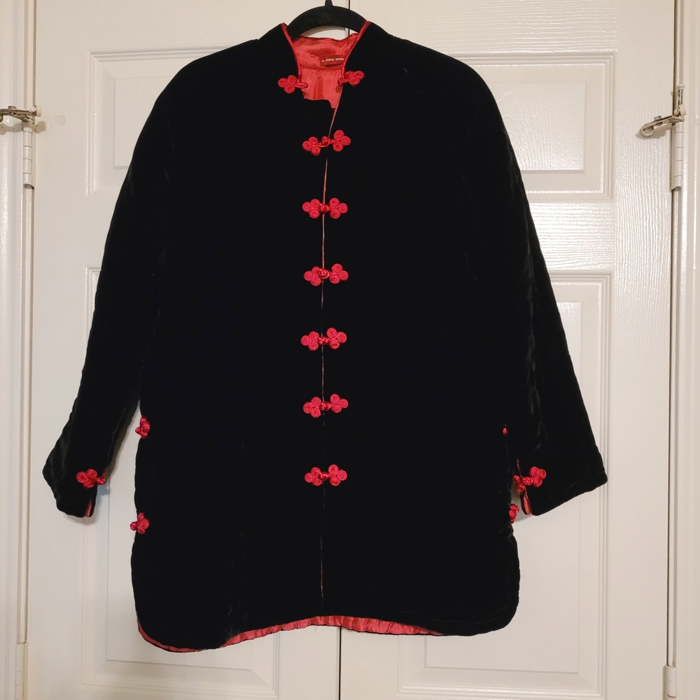 Chic Black Velvet Women's Coat with Red Accents